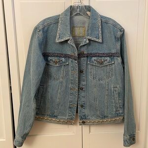 Liz Claiborne embroidered jean jacket size M